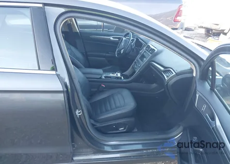 2017 Ford Fusion Se z USA, uszkodzony, nr VIN 3FA6P0HD5HR270551